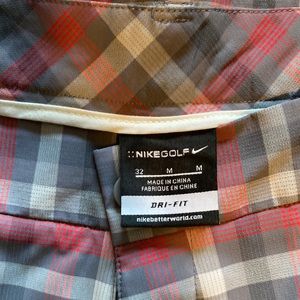 Nike golf Dri-Fit golf shorts 32